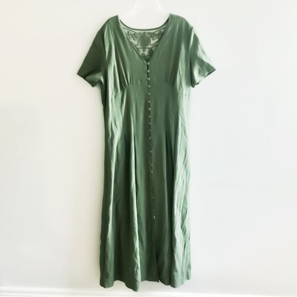Sage Green Casual Maxi Dress With Lace Details - Picture 2 of 4